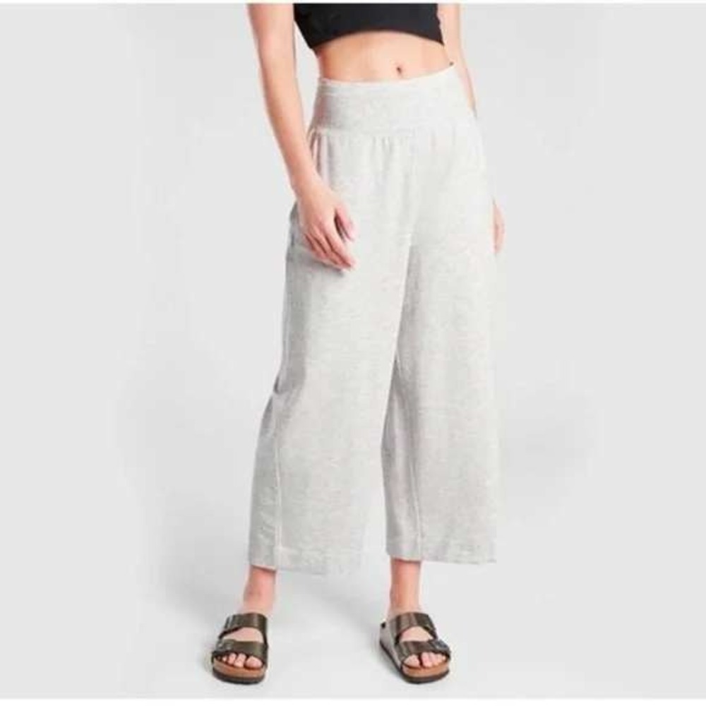 Athleta Free Flow Wide Leg Crop Culotte Pants Grey Large